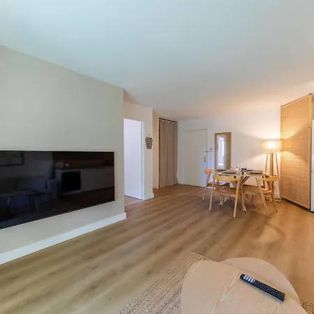 Zenitude-t3-terrasse-parking Apartment